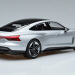 Audi RS e-tron GT Sudrabs Norev 1:18 188381 Metāls - image 2 of 6