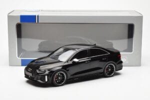 Audi RS3 8Y Sedan Melns MCG 1:18 MCG18450 Metāls — attēls 6 no 6