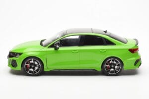 Audi RS3 8Y Sedan Zaļš MCG 1:18 MCG18449 Metāls — attēls 3 no 6
