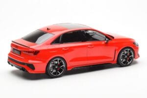 Audi RS3 8Y Sedan Sarkans MCG 1:18 MCG18451 Metāls — attēls 2 no 6