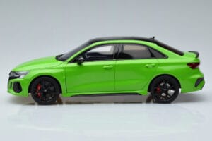 Audi RS3 8Y Sedans Zaļš GT Spirit 1:18 GT414 Sveķi — attēls 3 no 6