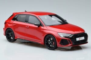 Audi RS3 8Y Sportback Sarkans GT Spirit 1:18 GT378 Sveķi — attēls 4 no 6