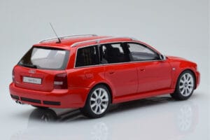 Audi RS4 B5 Avant Sarkans Otto 1:18 OT1026B Sveķi — attēls 2 no 6