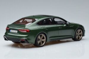 Audi RS5 B9 Sportback Sonoma Zaļš Asia Edition GT Spirit 1:18 CLDC018 Sveķi — attēls 2 no 6