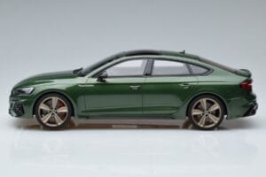 Audi RS5 B9 Sportback Sonoma Zaļš Asia Edition GT Spirit 1:18 CLDC018 Sveķi — attēls 3 no 6