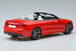 Audi RS5 B8 Kabriolets Sarkans GT Spirit 1:18 GT724 Sveķi — attēls 2 no 5