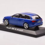 Audi RS6 C6 Sepang Zils Minichamps 1:43 - image 3 of 4