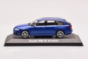 Audi RS6 C6 Sepang Zils Minichamps 1:43