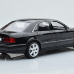 Audi S8 D2 Melns Otto 1:18 - image 2 of 6