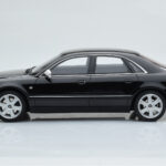 Audi S8 D2 Melns Otto 1:18 - image 3 of 6