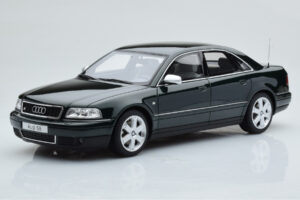Audi S8 D2 Zaļš Otto 1:18