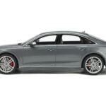 Audi S8 D5 Pelēks GT Spirit 1:18 - image 3 of 5