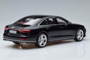 Audi S8 D5 Mythos Melns Asia Edition GT Spirit 1:18 CLDC019 Sveķi — attēls 2 no 6