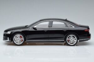 Audi S8 D5 Mythos Melns Asia Edition GT Spirit 1:18 CLDC019 Sveķi — attēls 3 no 6