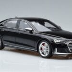Audi S8 D5 Mythos Melns Asia Edition GT Spirit 1:18 CLDC019 Sveķi - image 4 of 6