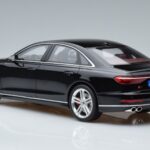 Audi S8 D5 Mythos Melns Asia Edition GT Spirit 1:18 CLDC019 Sveķi - image 5 of 6