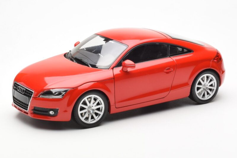 Audi TT 8J Sarkans Metallic Minichamps 1:18