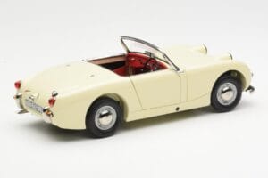 Austin-Healey Sprite Mk I Open Old English Balts Kyosho 1:18 08953EW Metāls — attēls 3 no 8