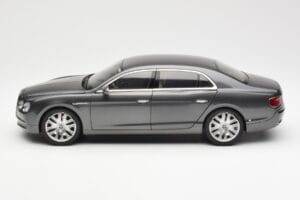 Bentley Flying Spur W12 Granite Pelēks Kyosho 1:18 08891GN Metāls — attēls 4 no 8