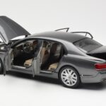 Bentley Flying Spur W12 Granite Pelēks Kyosho 1:18 - image 5 of 8