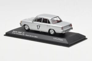 BMW 2000 Ti #17 J. Ickx / C. van Ophem Winners 24 Hours of Spa 1966 Minichamps 1:43 400662517 Metāls — attēls 3 no 4