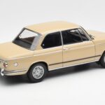 BMW 2002 Ti E10 Sahara Bēšs Kyosho 1:18 - image 3 of 8