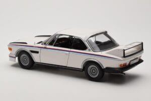 BMW 3.0 CSL E9 Balts Heritage Edition Minichamps 1:18 80432411550 Metāls — attēls 7 no 8