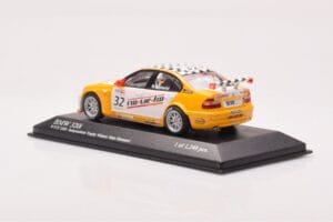 BMW 320i E46 Wiechers Sport #32 Hennerici / Wiechers WTCC 2005 Minichamps 1:43 400052432 Metāls — attēls 3 no 4