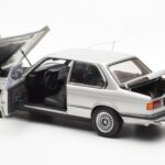 BMW 323i E21 Aspen Sudrabs AUTOart 1:18 - image 5 of 8