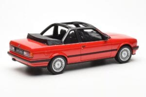 BMW 325i E30 Baur Sarkans Metallic Otto 1:18 OT767 Sveķi — attēls 2 no 6