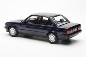 BMW 325i E30 Zils Metaliks Norev 1:18 183201 Metāls — attēls 5 no 6