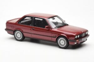 BMW 325i E30 Bordeaux Metallic Otto 1:18 OT102 Sveķi — attēls 4 no 6