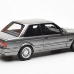 BMW 325i E30 Pelēks Metallic Otto 1:18 - image 2 of 6