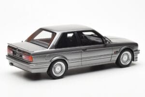 BMW 325i E30 Pelēks Metallic Otto 1:18 OT571 Sveķi — attēls 2 no 6