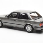 BMW 325i E30 Sedans Dolphin Pelēks Otto 1:18 - image 5 of 6