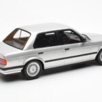 BMW 325i E30 Sudrabs Otto 1:18 - image 2 of 6