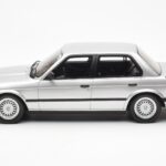 BMW 325i E30 Sudrabs Otto 1:18 - image 3 of 6