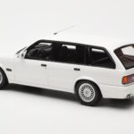 BMW 325i E30 Touring M Package Balts Otto 1:18 - image 4 of 5