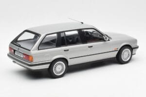 BMW 325i E30 Touring Sudrabs Norev 1:18 183216 Metāls — attēls 2 no 6