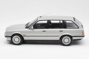 BMW 325i E30 Touring Sudrabs Norev 1:18 183216 Metāls — attēls 3 no 6