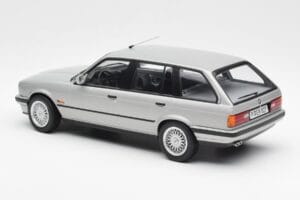 BMW 325i E30 Touring Sudrabs Norev 1:18 183216 Metāls — attēls 5 no 6