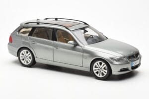 BMW 330i E91 Touring Pelēks Metallic Kyosho 1:18 80430394359 Metāls — attēls 6 no 8