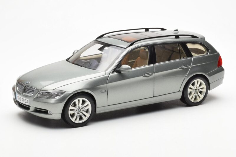 BMW 330i E91 Touring Pelēks Metallic Kyosho 1:18