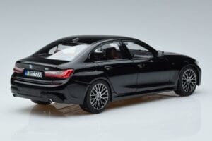 BMW 330i G20 Melns Metallik Norev 1:18 183277 Metāls — attēls 3 no 7