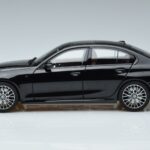 BMW 330i G20 Melns Metallik Norev 1:18 183277 Metāls - image 4 of 7