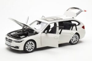 BMW 335i F31 Touring Alpine Balts Paragon 1:18 80432244242 Metāls — attēls 2 no 8