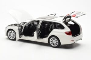 BMW 335i F31 Touring Alpine Balts Paragon 1:18 80432244242 Metāls — attēls 5 no 8