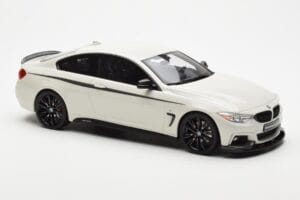 BMW 435i F32 M Performance Package Balts GT Spirit 1:18 GT710 Sveķi — attēls 4 no 6