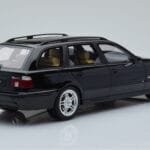 BMW 540 E39 Touring M Package Melns Otto 1:18 - image 2 of 6