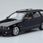BMW 540 E39 Touring M Package Melns Otto 1:18